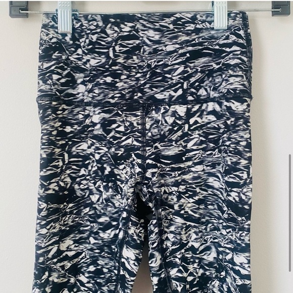 Lululemon Wunder Under Hi-Rise 7/8 Tight 25" m7. - Picture 7 of 16